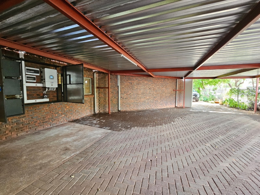 4 Bedroom Property for Sale in Kathu Northern Cape